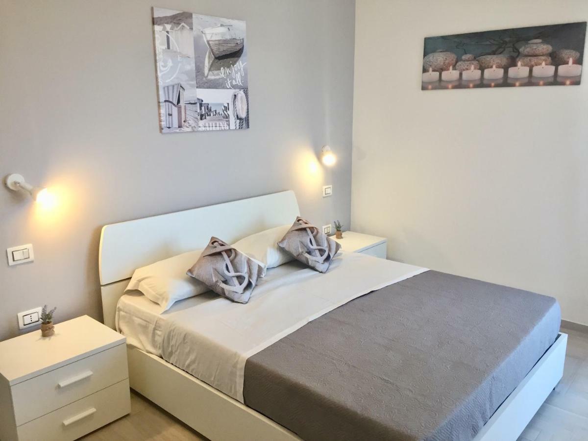 Le Domus Modern Apartments Cagliari Su Forti Buitenkant foto