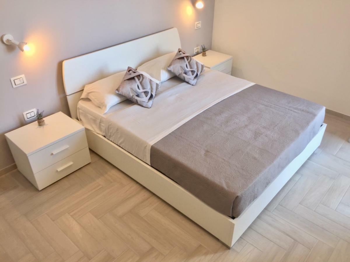 Le Domus Modern Apartments Cagliari Su Forti Buitenkant foto