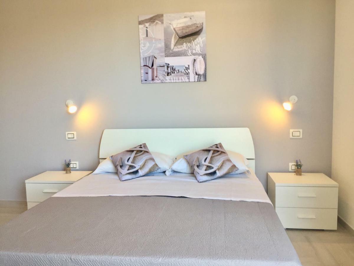 Le Domus Modern Apartments Cagliari Su Forti Buitenkant foto