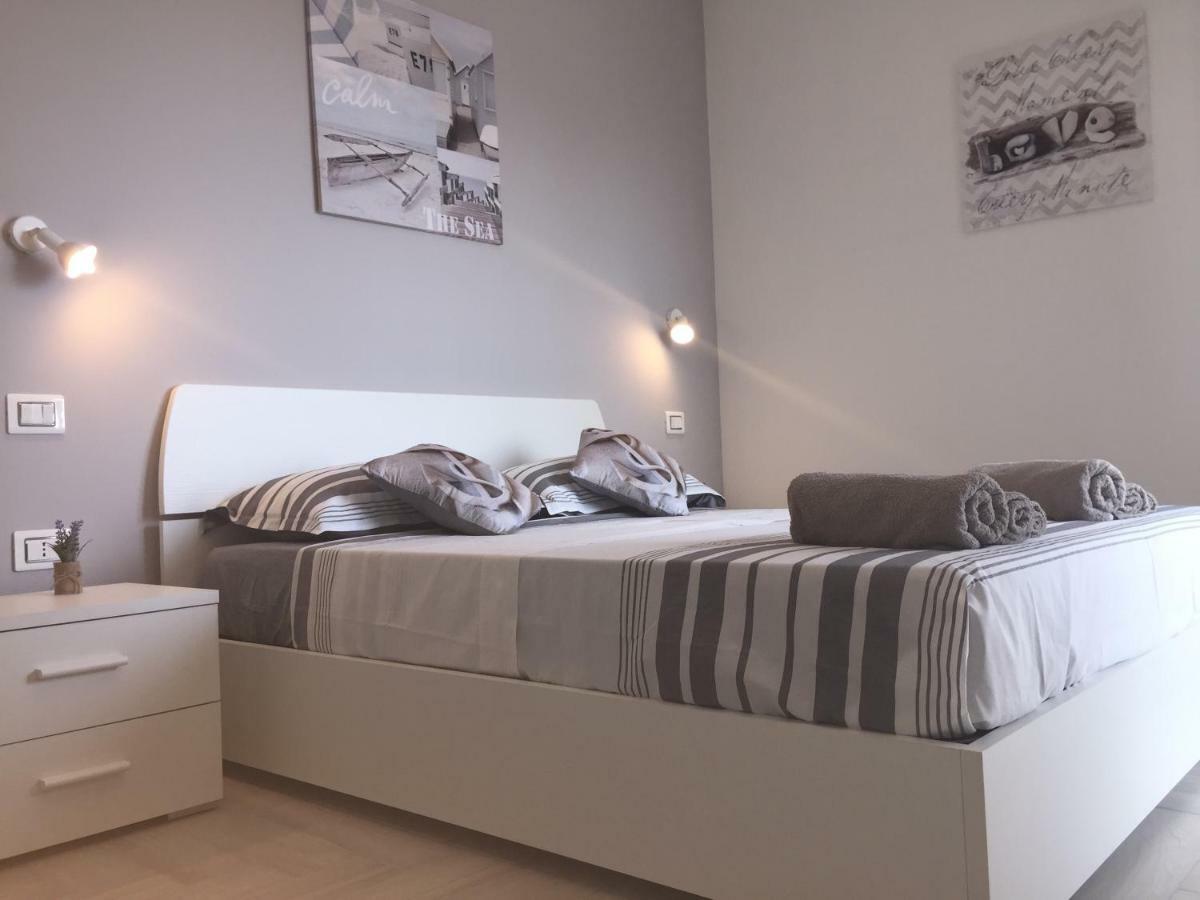 Le Domus Modern Apartments Cagliari Su Forti Buitenkant foto