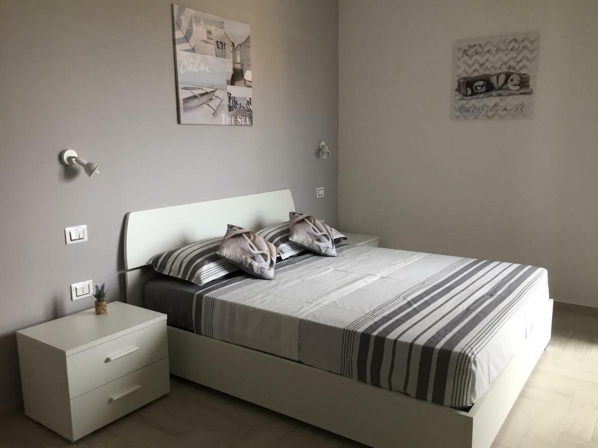 Le Domus Modern Apartments Cagliari Su Forti Buitenkant foto