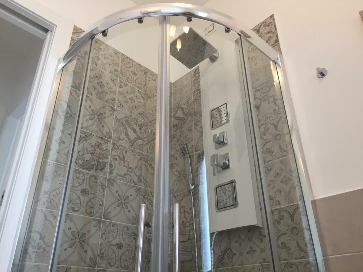 Le Domus Modern Apartments Cagliari Su Forti Buitenkant foto