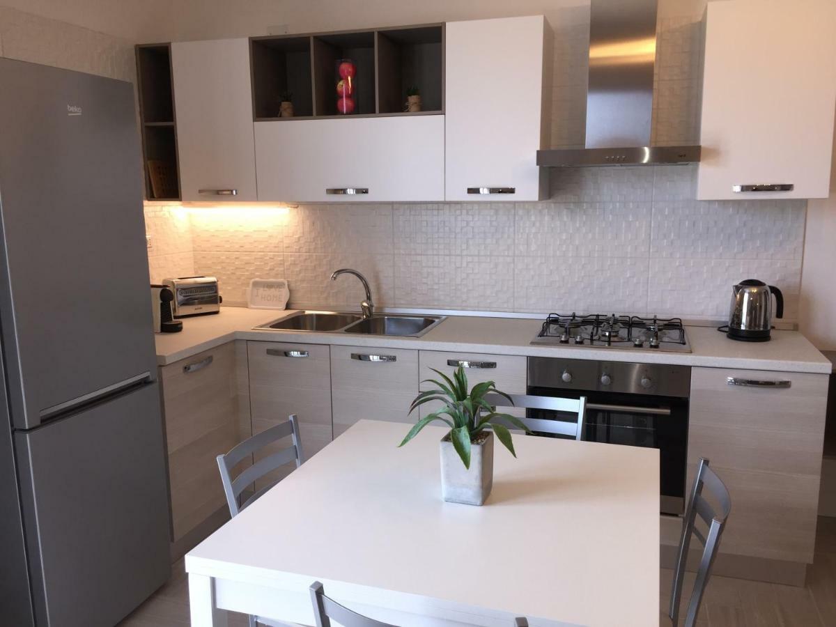 Le Domus Modern Apartments Cagliari Su Forti Buitenkant foto
